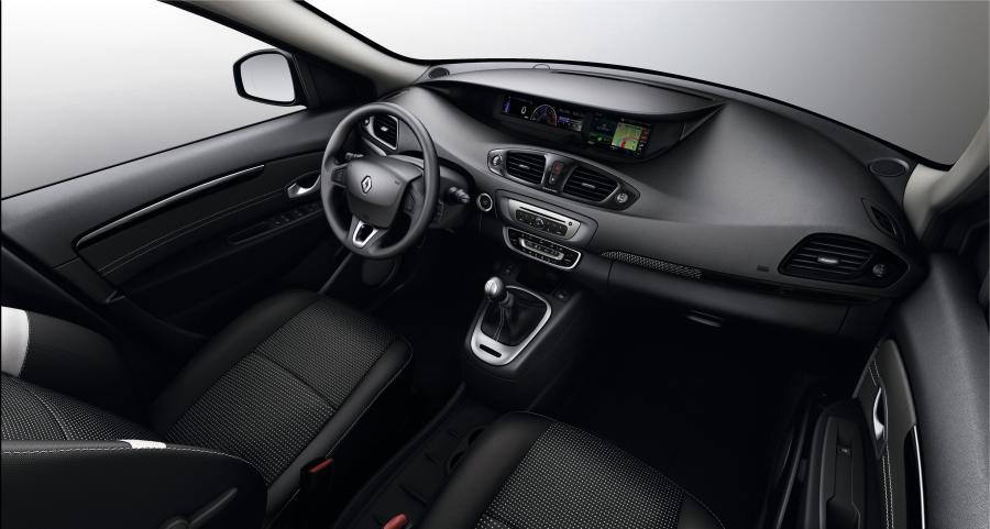 Торпедо Renault Scenic 2013 года  (фото 30 из 34)